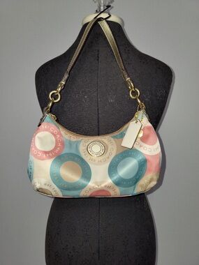 *READ* Coach Snaphead Demi Satin Shoulder Bag